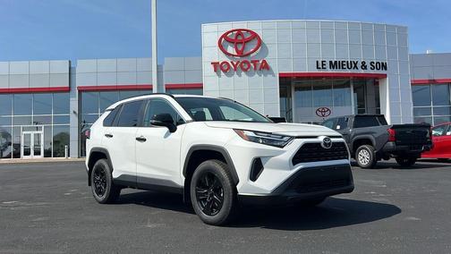 2022 Toyota RAV4 XLE