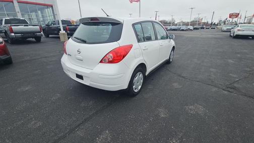 2009 Nissan Versa 1.8 S