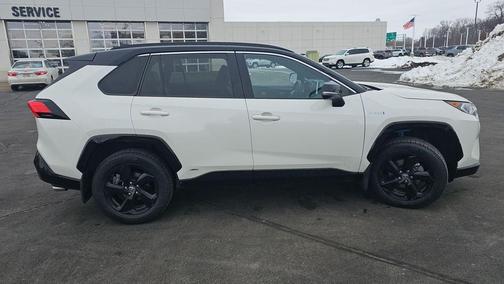 2020 Toyota RAV4 Hybrid SE
