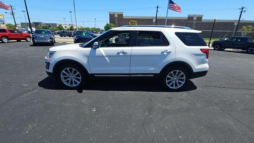 White Platinum Clearcoat Metallic 2016 Ford Explorer Limited