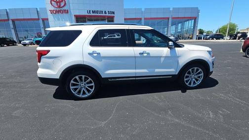 White Platinum Clearcoat Metallic 2016 Ford Explorer Limited