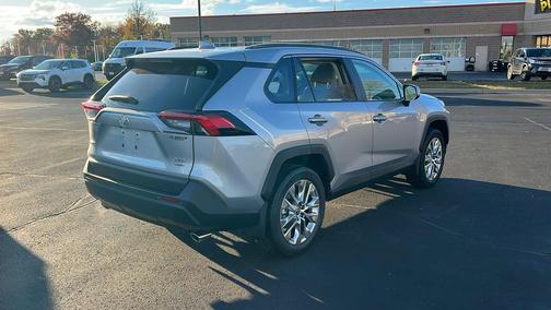 2025 Toyota RAV4 XLE Premium