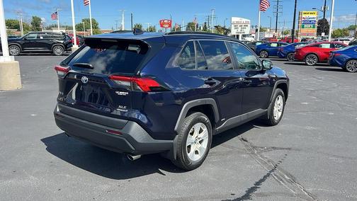 2021 Toyota RAV4 Hybrid XLE