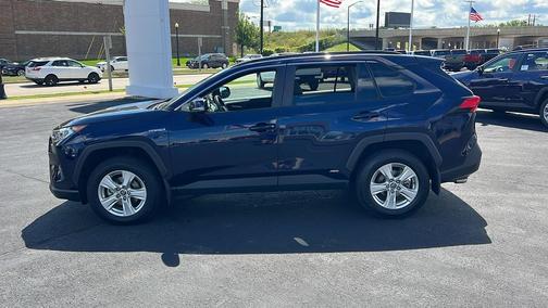 2021 Toyota RAV4 Hybrid XLE