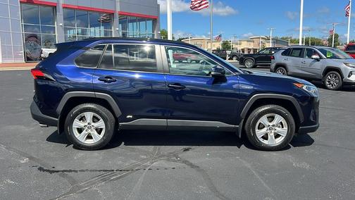 2021 Toyota RAV4 Hybrid XLE
