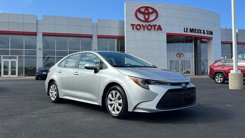 2025 Toyota Corolla LE
