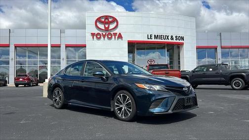 2018 Toyota Camry SE
