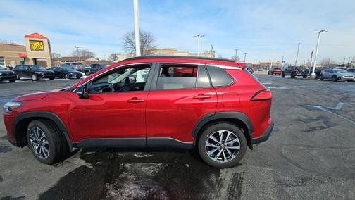 2025 Toyota Corolla Cross XLE