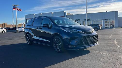 2024 Toyota Sienna XSE 7 Passenger