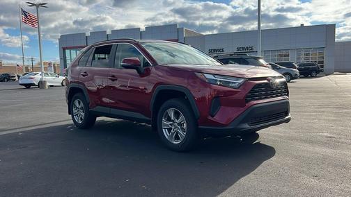2025 Toyota RAV4 XLE