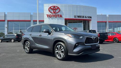 2022 Toyota Highlander XLE