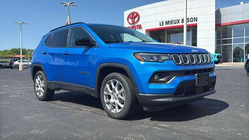 Laser Blue Pearlcoat 2022 Jeep Compass Latitude Lux