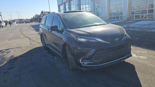 2024 Toyota Sienna XLE