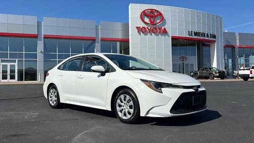 2022 Toyota Corolla LE