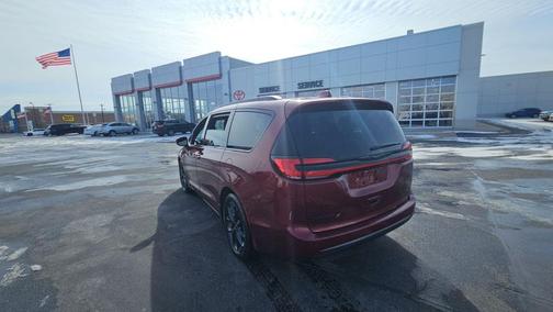 2022 Chrysler Pacifica Limited
