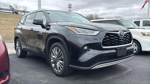 Midnight Black Metallic 2021 Toyota Highlander Hybrid Platinum