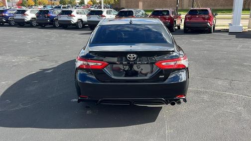 2019 Toyota Camry SE