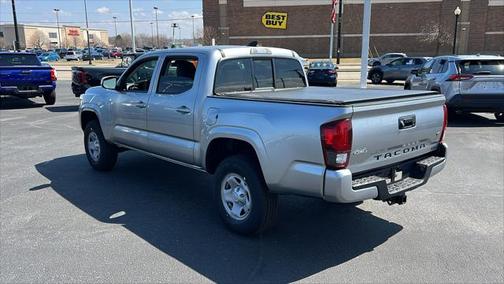 2022 Toyota Tacoma SR