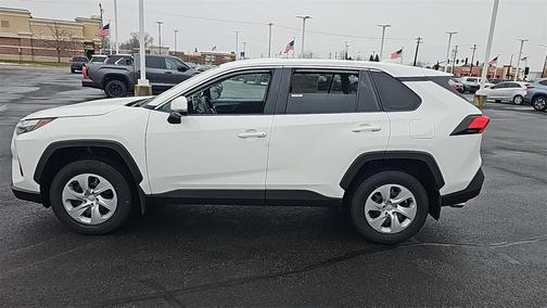 2025 Toyota RAV4 LE