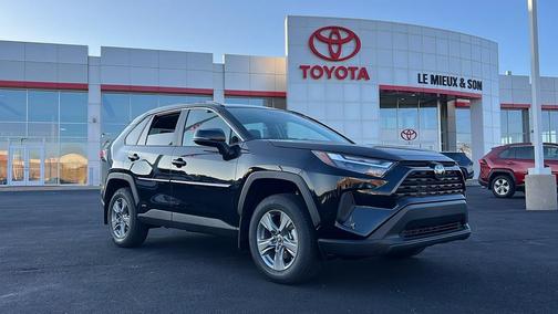 2025 Toyota RAV4 Hybrid XLE