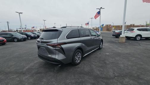 2026 Toyota Sienna XLE