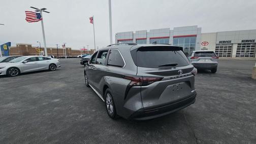 2026 Toyota Sienna XLE