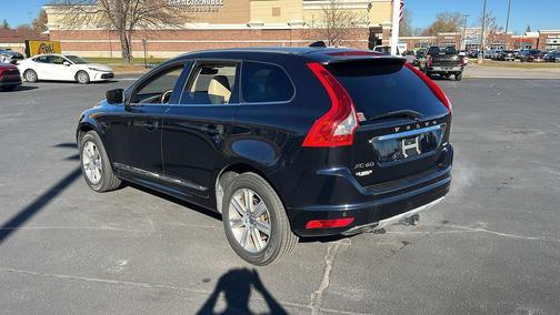 2016 Volvo XC60 T6 Platinum