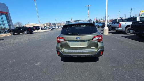 Green Metallic 2019 Subaru Outback 2.5i Limited