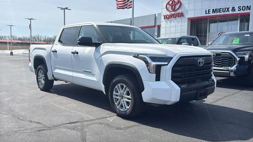 White 2022 Toyota Tundra SR5