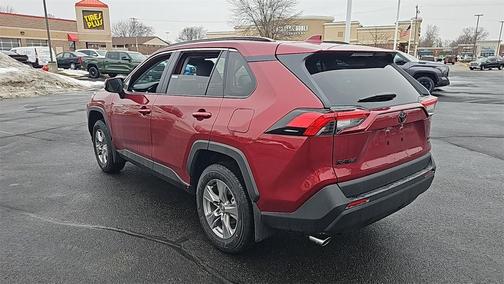 2025 Toyota RAV4 XLE