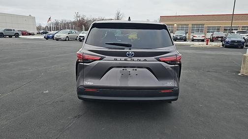 2021 Toyota Sienna XLE 7 Passenger