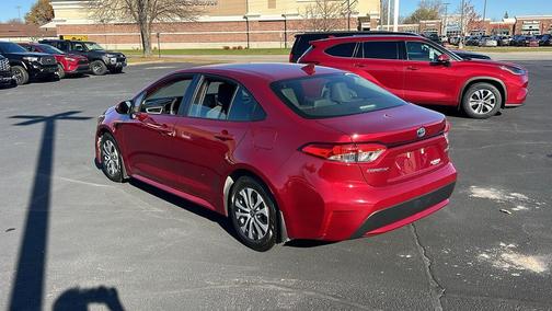 2022 Toyota Corolla Hybrid LE