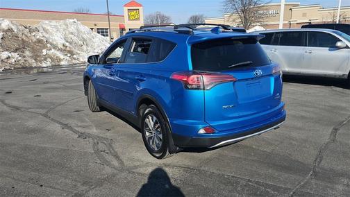 2016 Toyota RAV4 Hybrid XLE