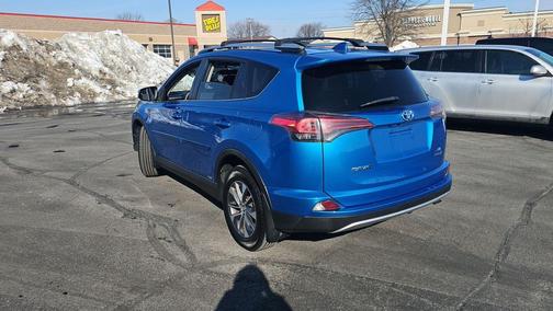 2016 Toyota RAV4 Hybrid XLE