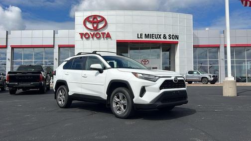 2022 Toyota RAV4 XLE