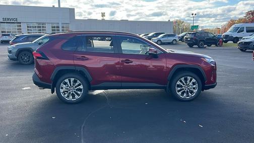 2025 Toyota RAV4 XLE Premium