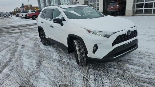 2020 Toyota RAV4 XLE