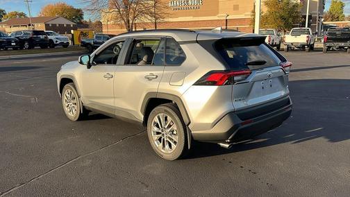 2025 Toyota RAV4 XLE Premium