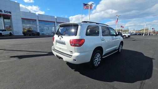 Blizzard Pearl 2013 Toyota Sequoia Platinum