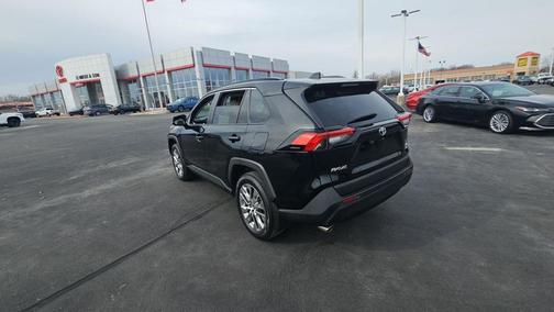 2022 Toyota RAV4 XLE Premium