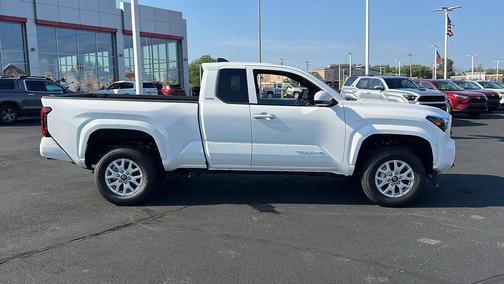 2025 Toyota Tacoma SR5