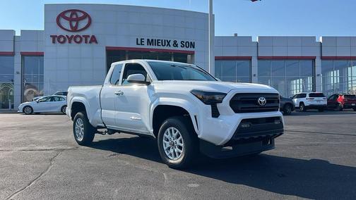 2025 Toyota Tacoma SR5