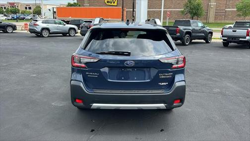 2025 Subaru Outback Touring XT