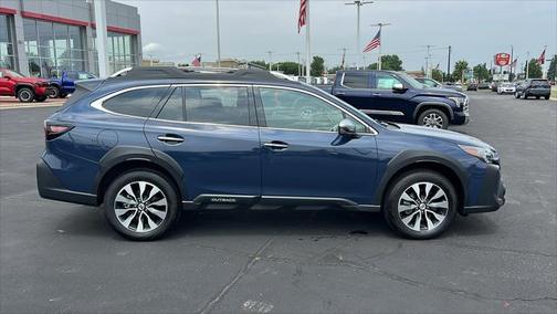 2025 Subaru Outback Touring XT