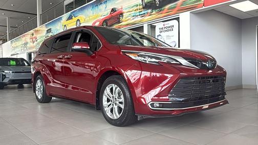 Ruby Flare Pearl 2024 Toyota Sienna Platinum