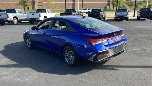 2024 Hyundai ELANTRA HEV Blue