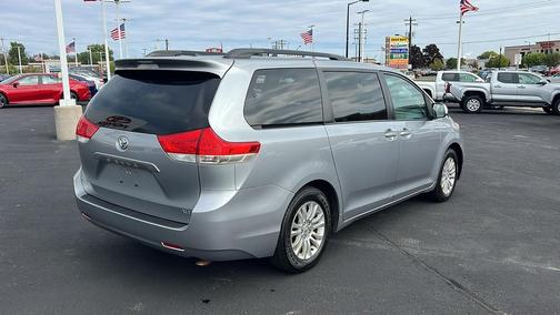 2013 Toyota Sienna XLE
