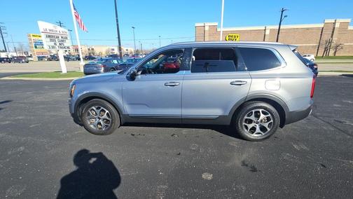 Everlasting Silver 2021 Kia Telluride EX