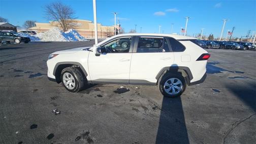 2024 Toyota RAV4 LE