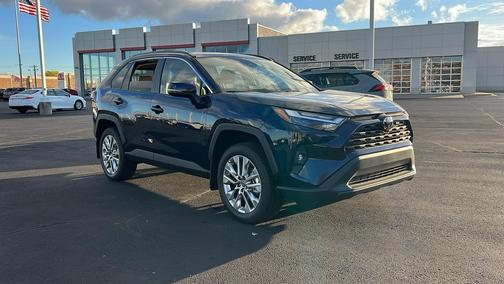2025 Toyota RAV4 XLE Premium